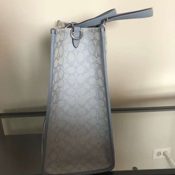 Coach Dempsey 40 bag - Picture 2 of 4